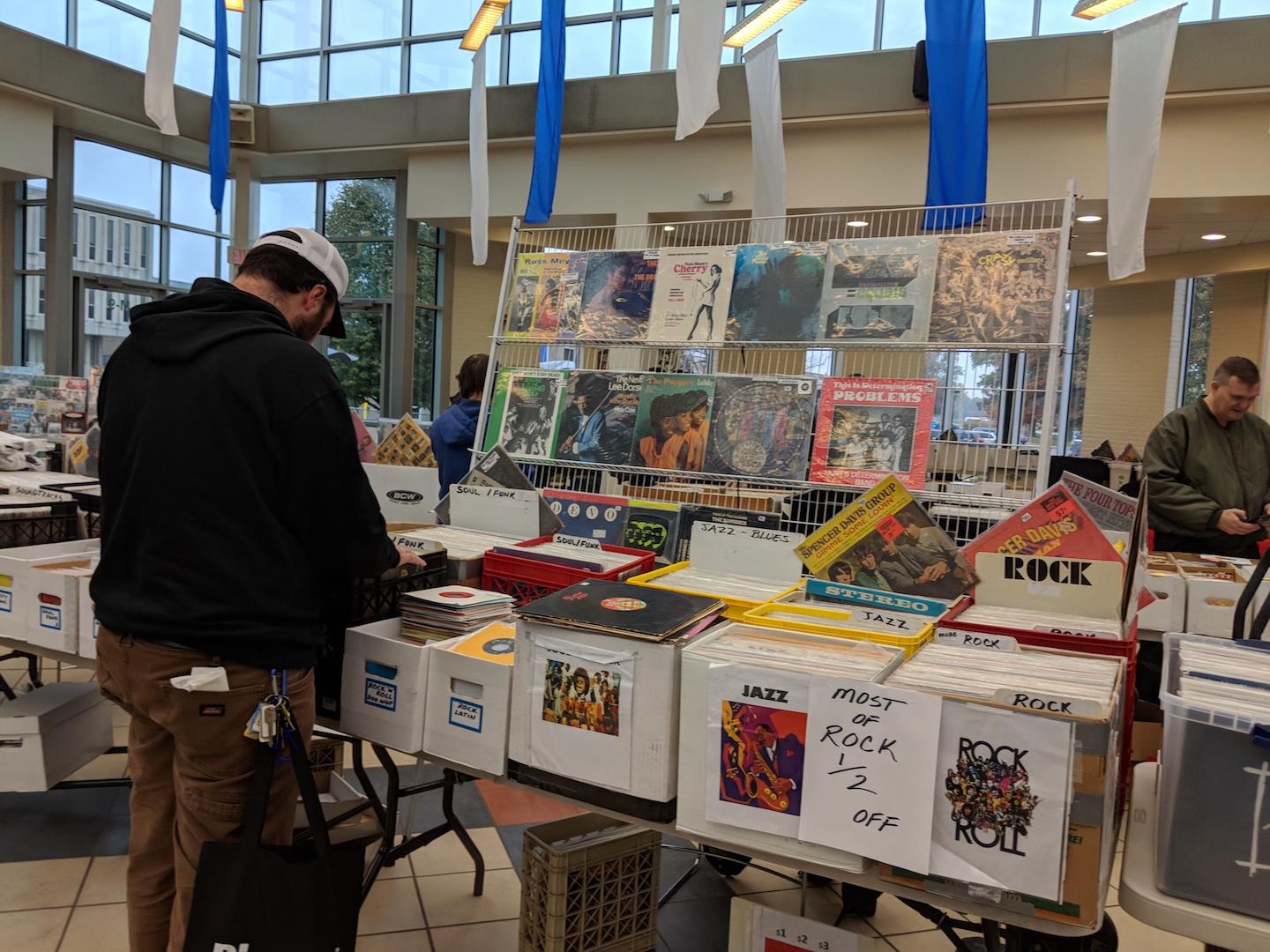 2018 WHFR Record Show gallery image